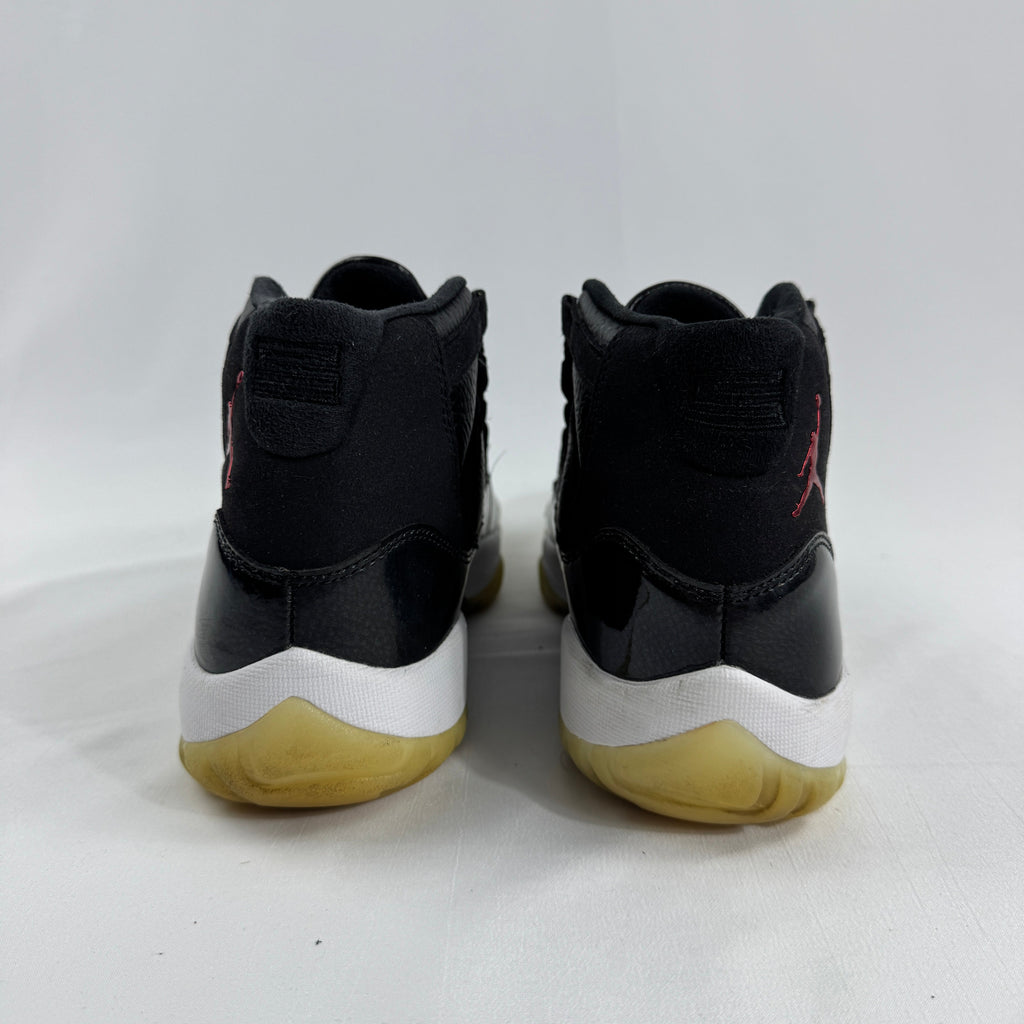 The Jordan 11 Retro "72-10" pays tribute to the historic 1995–96 Chicago Bulls season, during which Michael Jordan led the