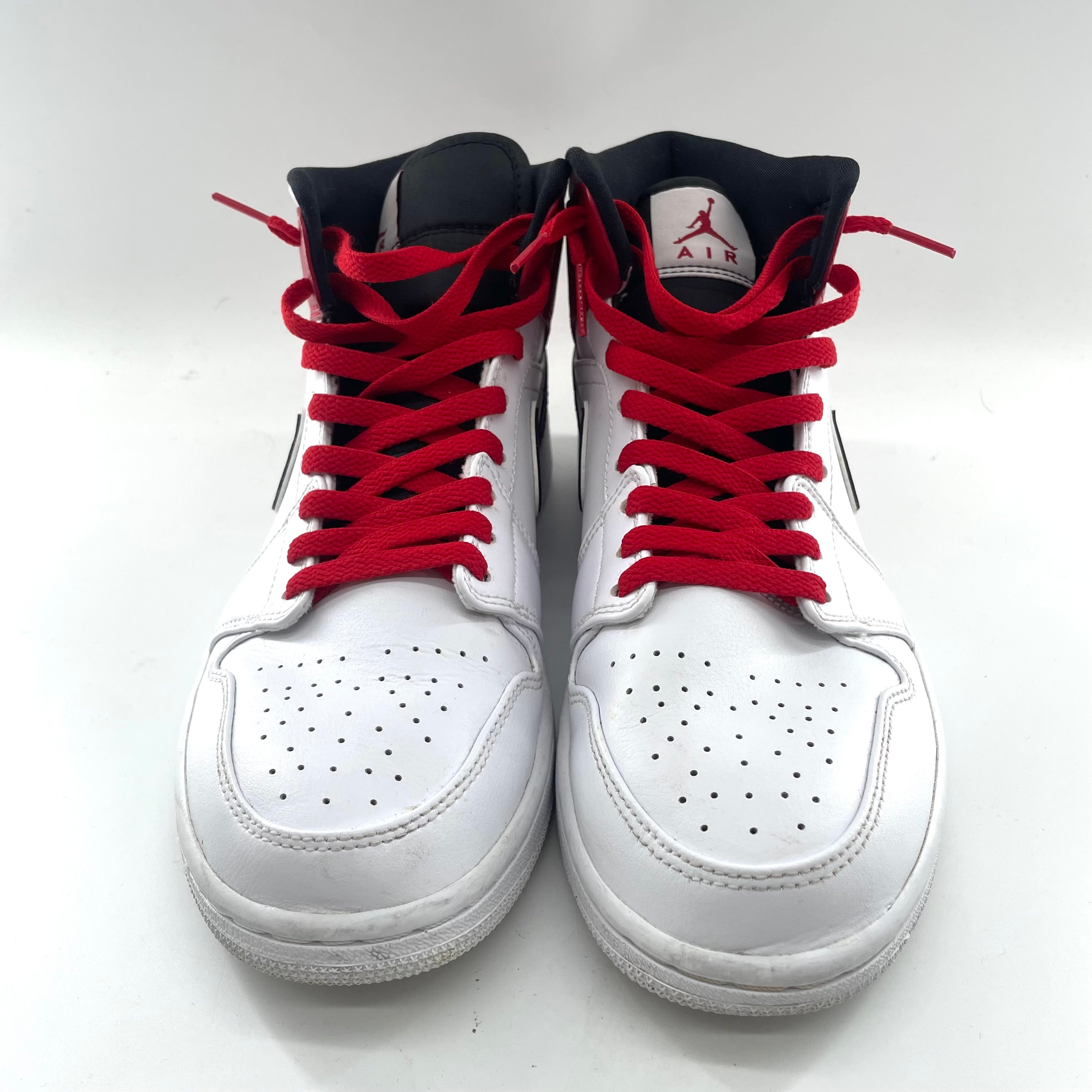Jordan 1 Mid Red/White/Black Used. Size UK8