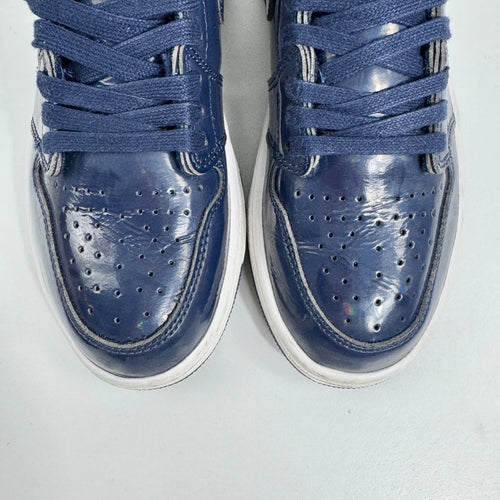The Jordan 1 Retro Dover Street Market combines the timeless Air Jordan 1 silhouette with premium craftsmanship and