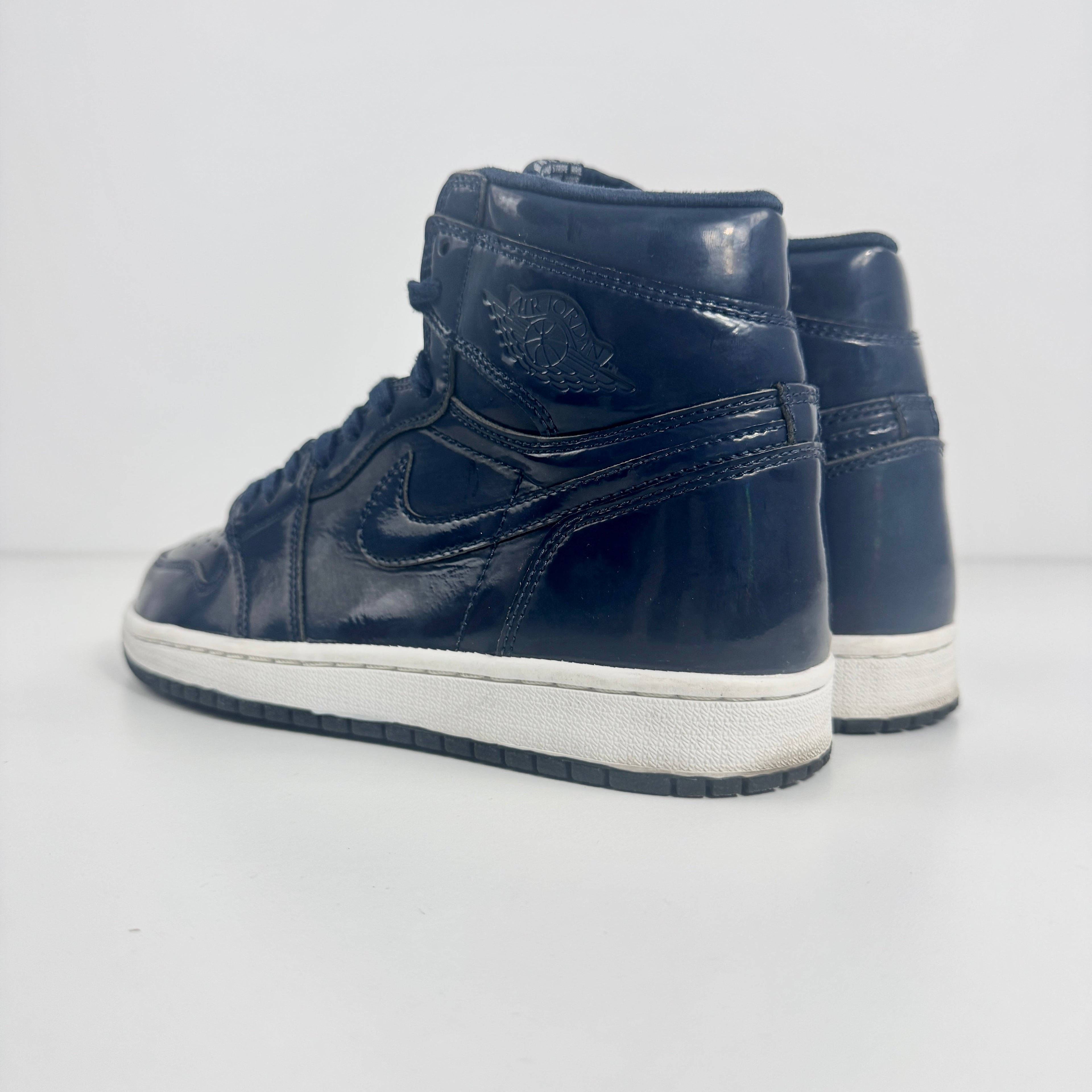 The Jordan 1 Retro Dover Street Market combines the timeless Air Jordan 1 silhouette with premium craftsmanship and