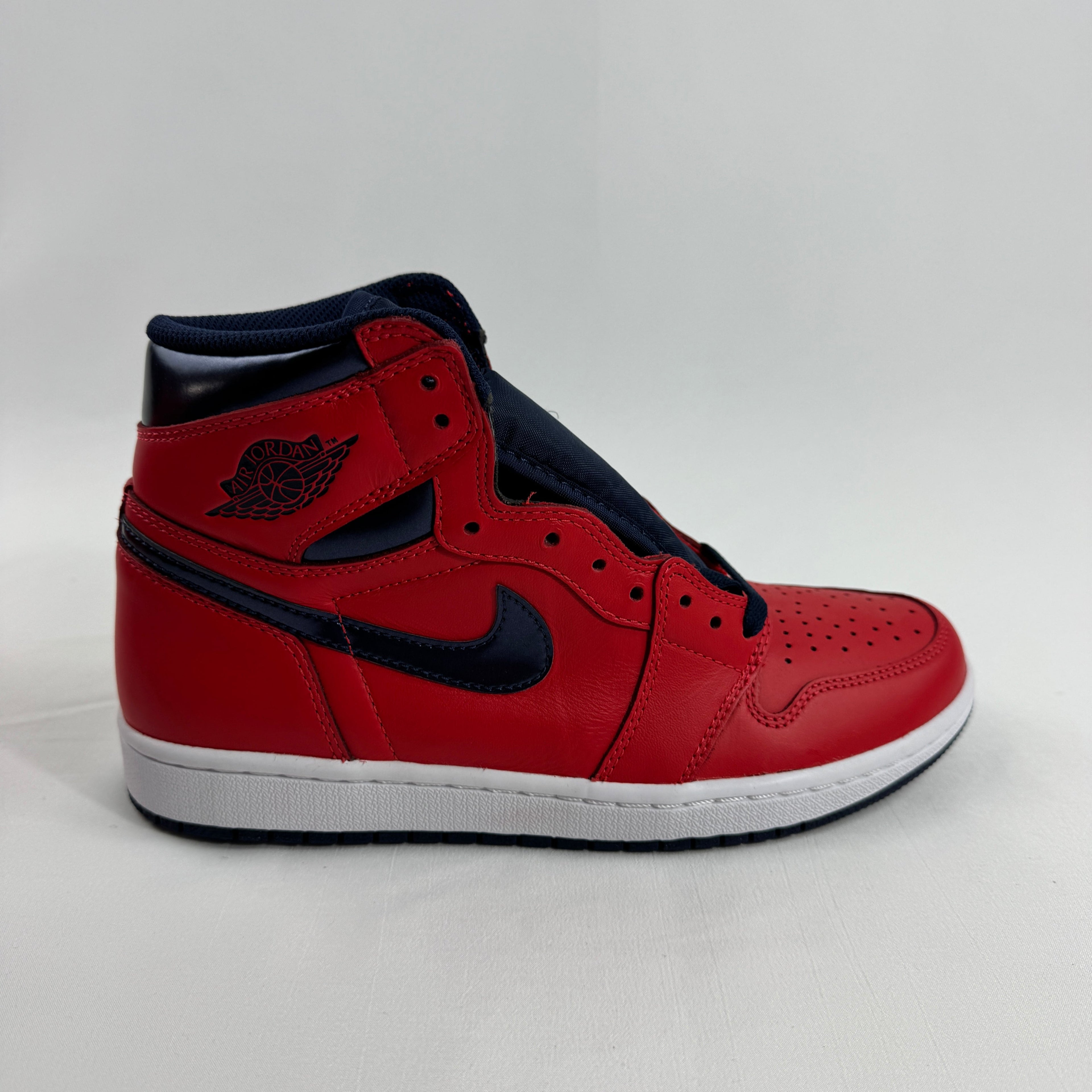 Jordan 1 Retro High David Letterman is a vibrant tribute to Michael Jordan’s famous 1986 David Letterman Show appearance