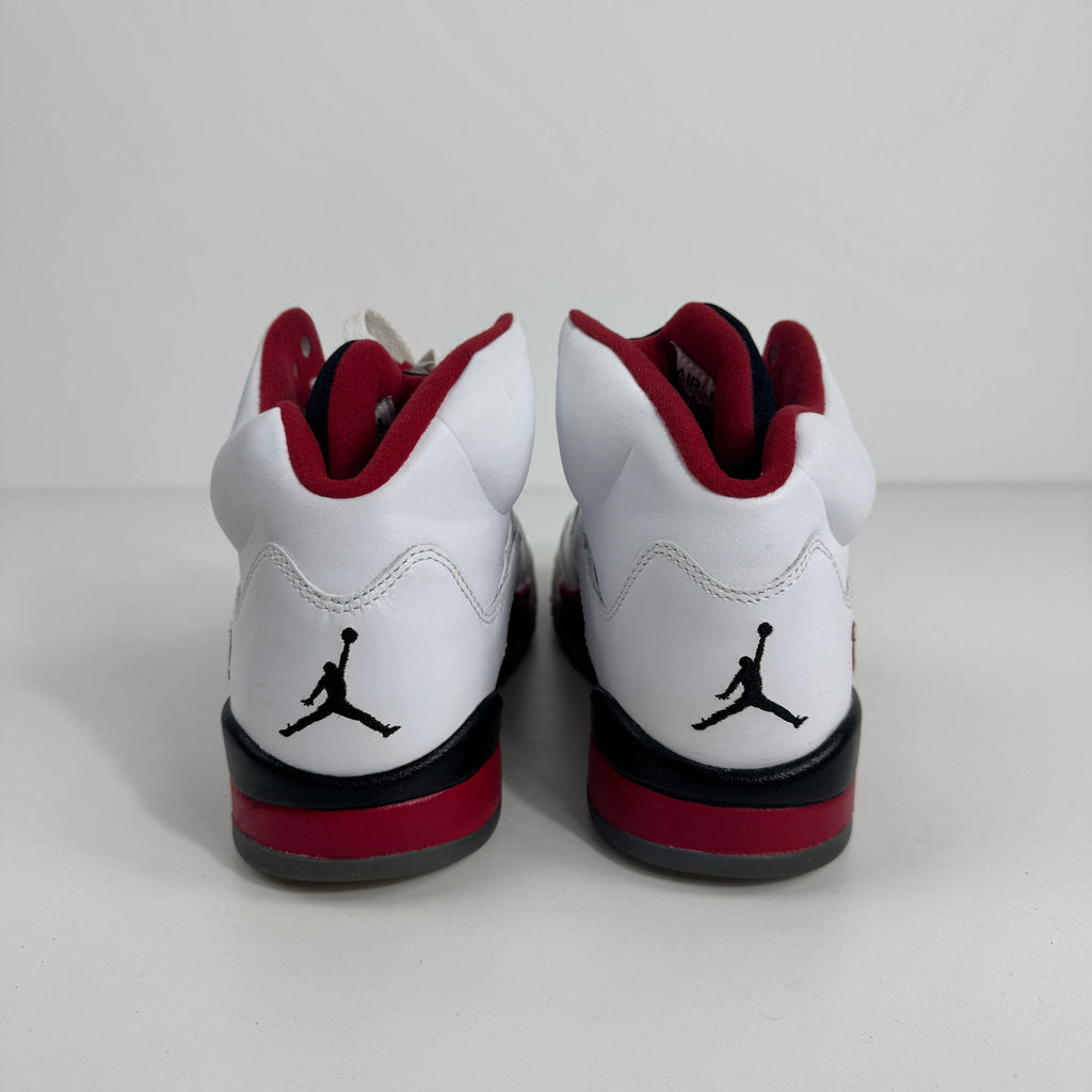 Air Jordan 5 Retro Fire Red is a classic basketball sneaker that brings back one of the most iconic colorways in the Jordan