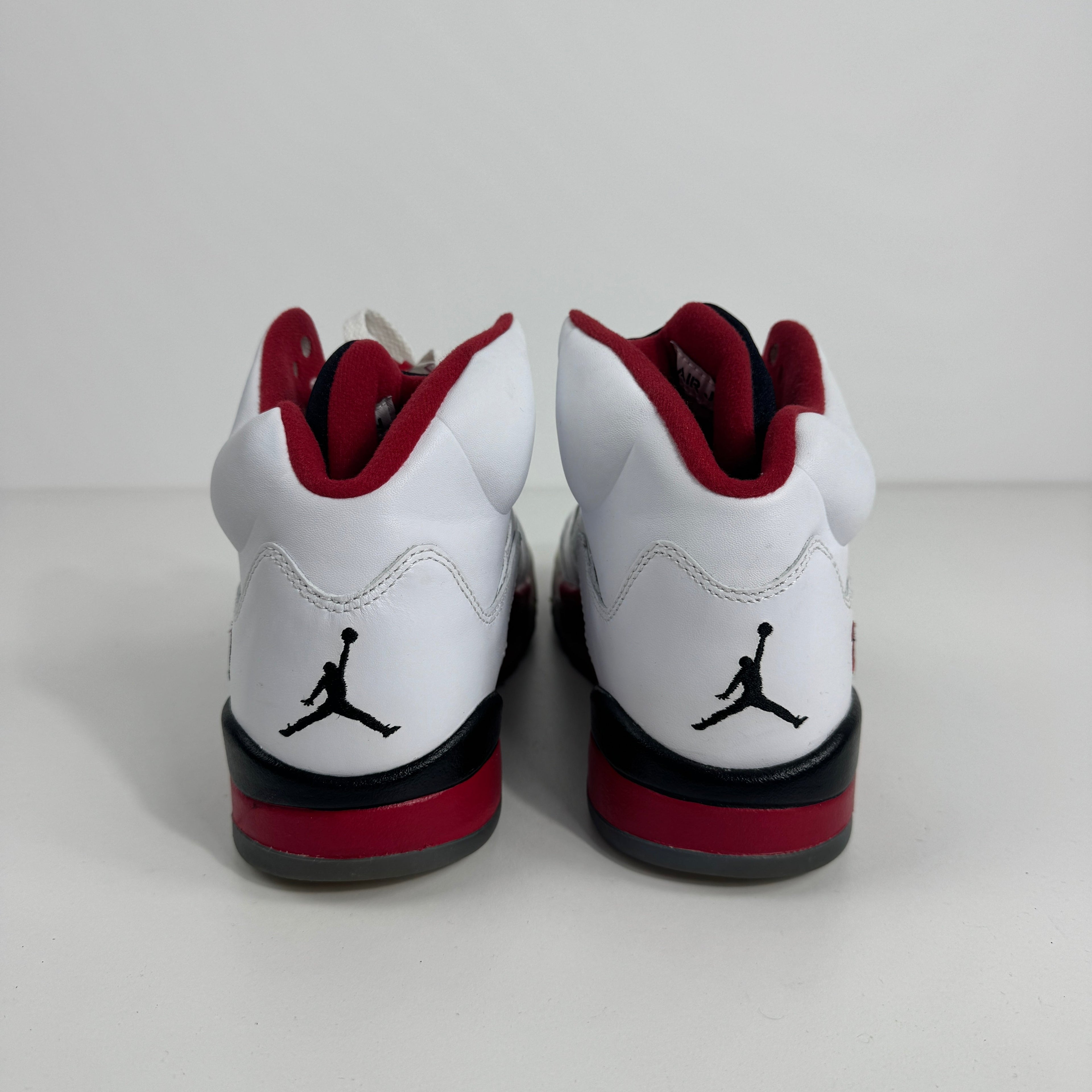 Air Jordan 5 Retro Fire Red is a classic basketball sneaker that brings back one of the most iconic colorways in the Jordan