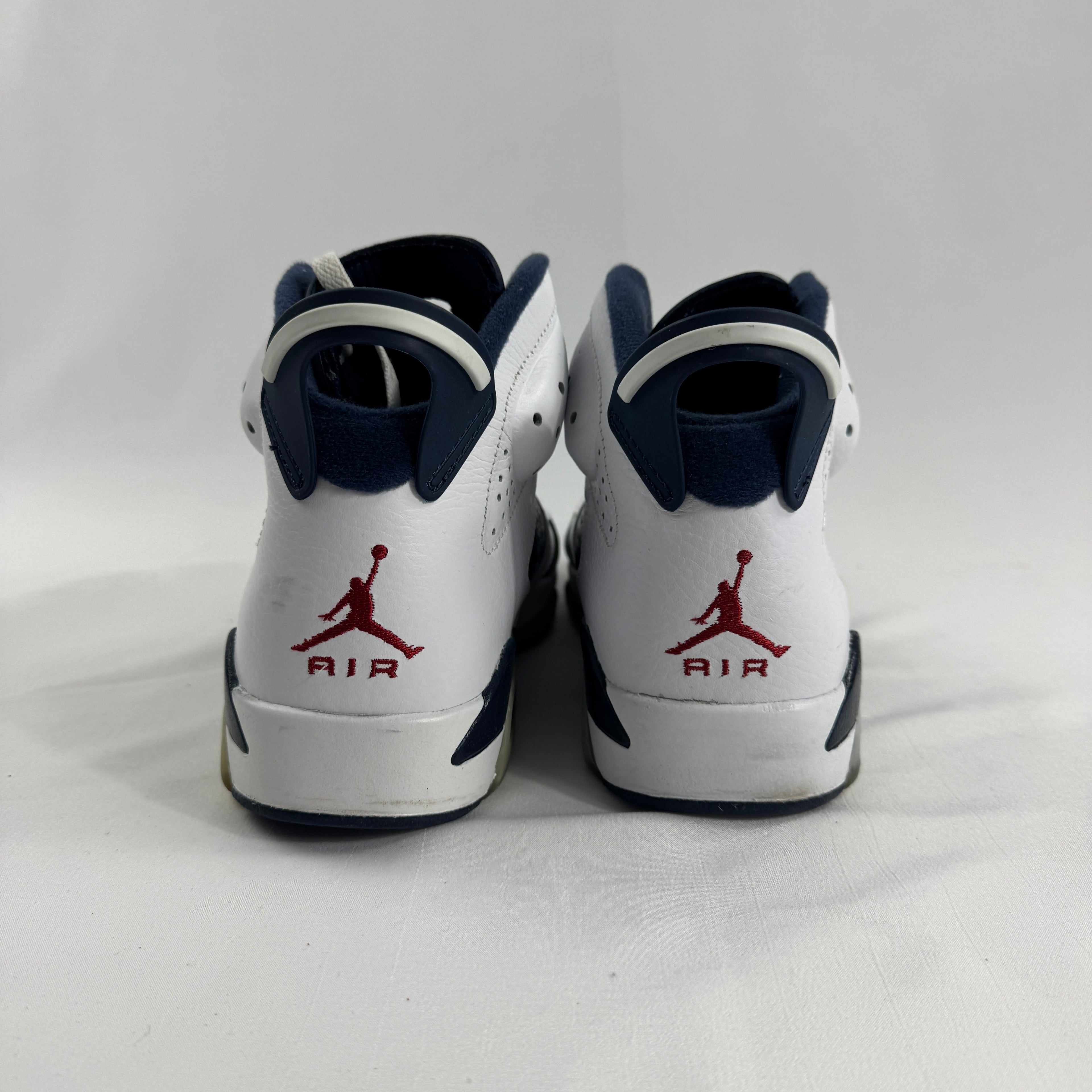 The J ordan 6 Retro Olympic London (2012) was released to celebrate the 2012 London Olympic Games, reviving the iconic