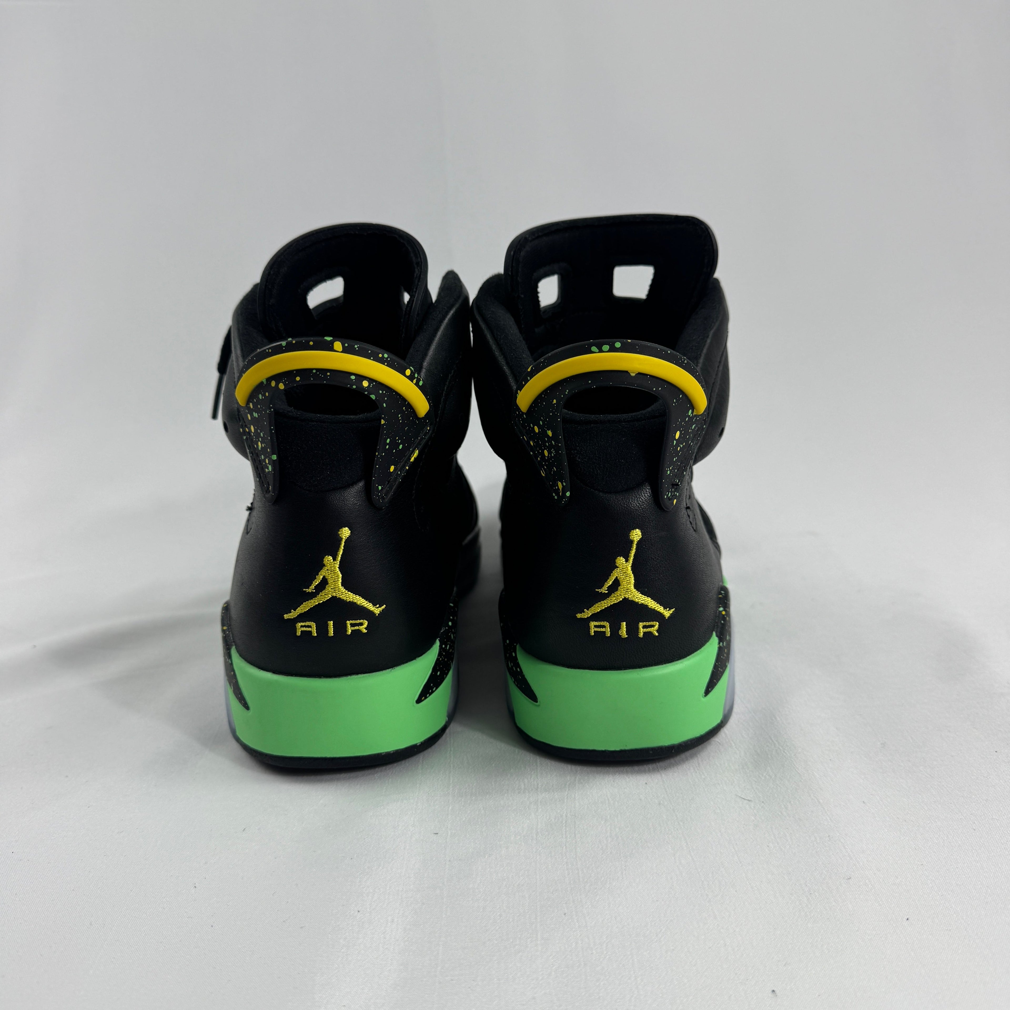 Air Jordan Brazil Twin Pack is a special-edition release inspired by Brazil’s national colors and vibrant sporting culture.