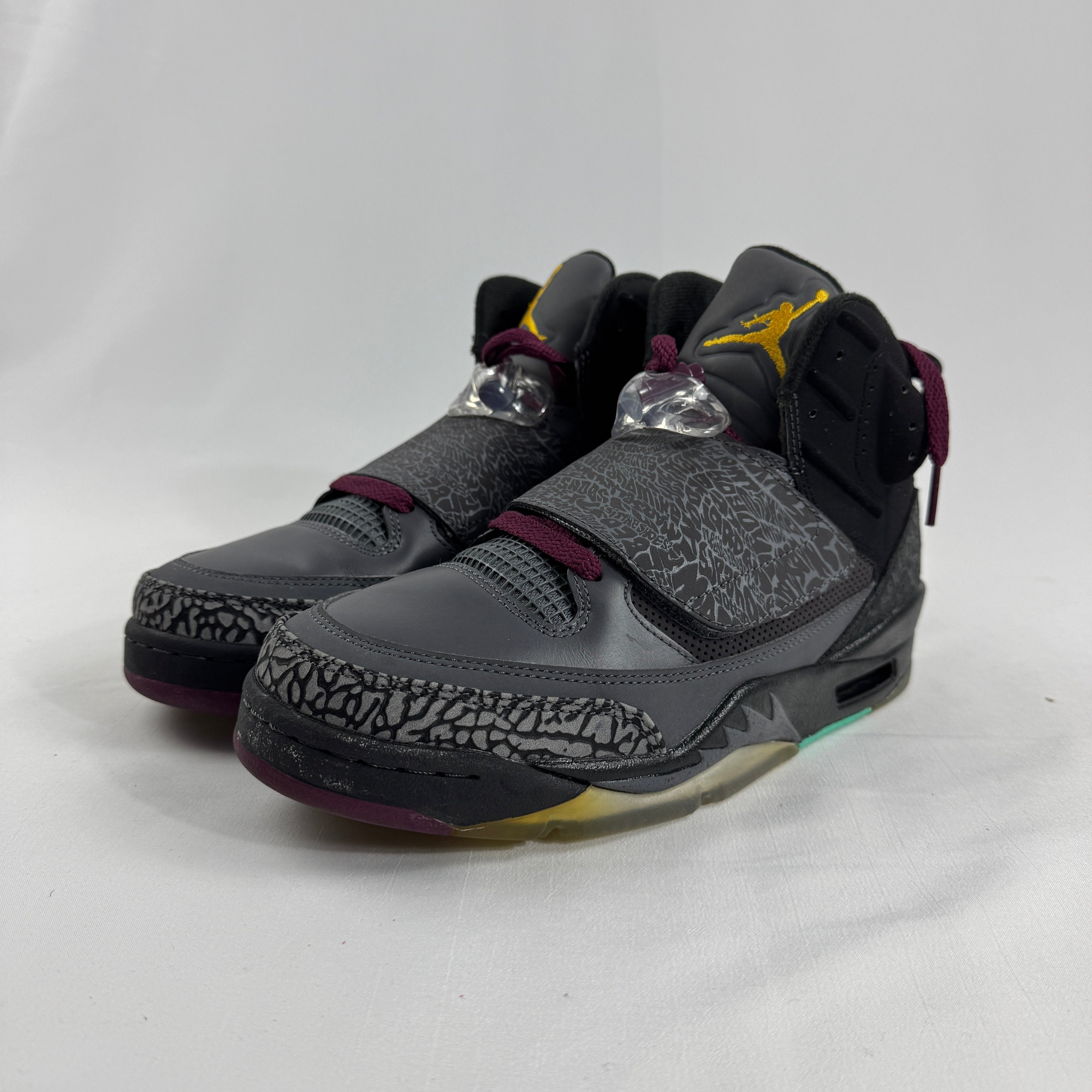 Air Jordan Son of Mars is a hybrid sneaker that combines design elements from multiple Jordan models, including the Air
