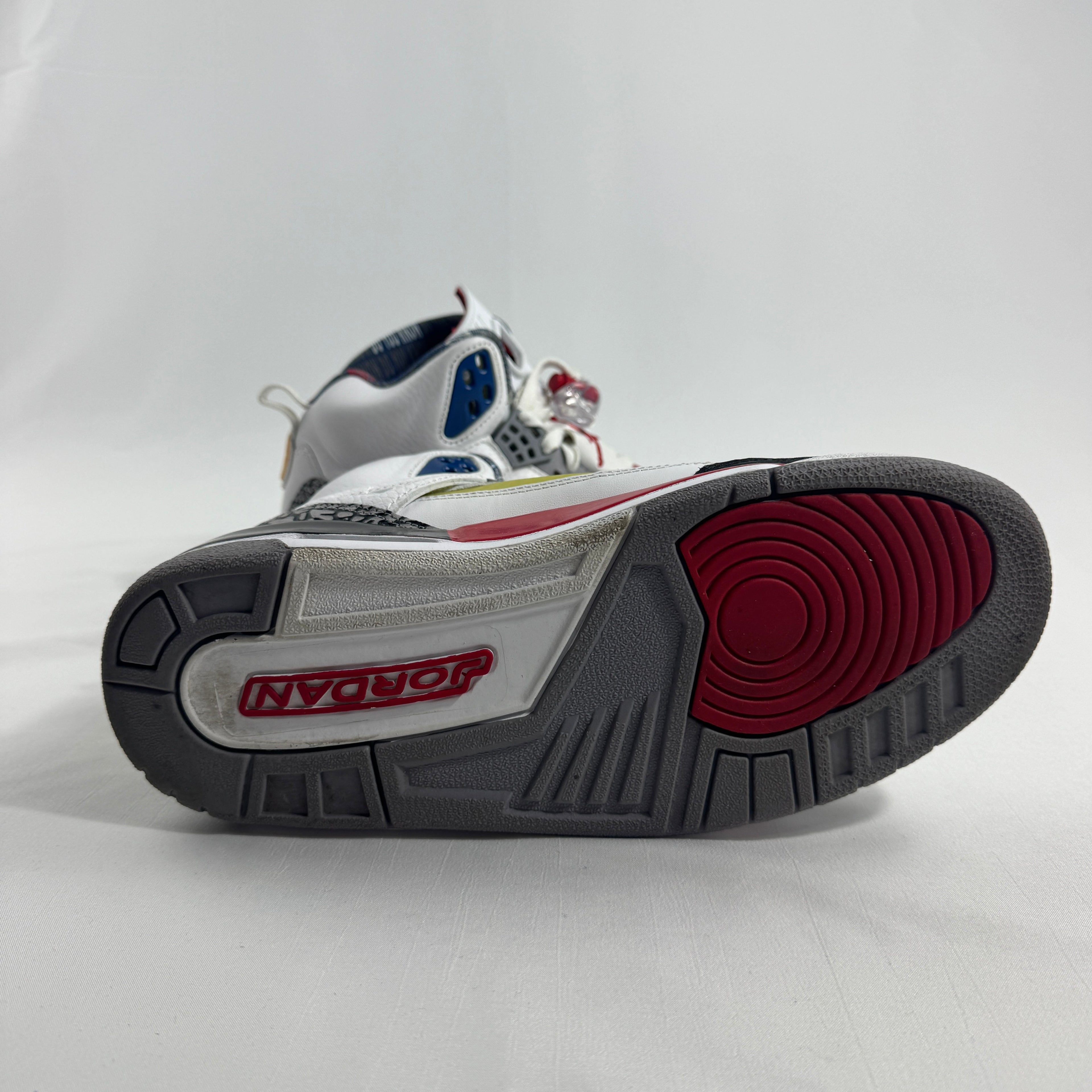 Jordan Spizike “Mars / Do You Know” is a unique hybrid sneaker that combines elements from several iconic Air Jordan models,