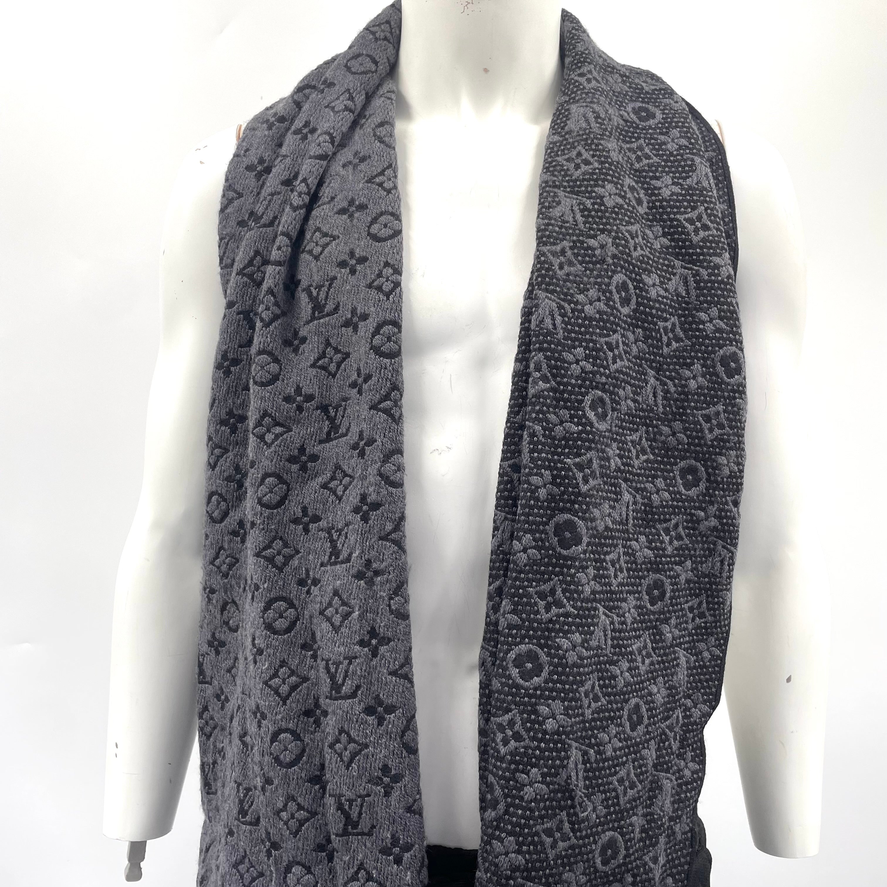 LOUIS VUITTON MONOGRAM SCARF REVERSIBLE