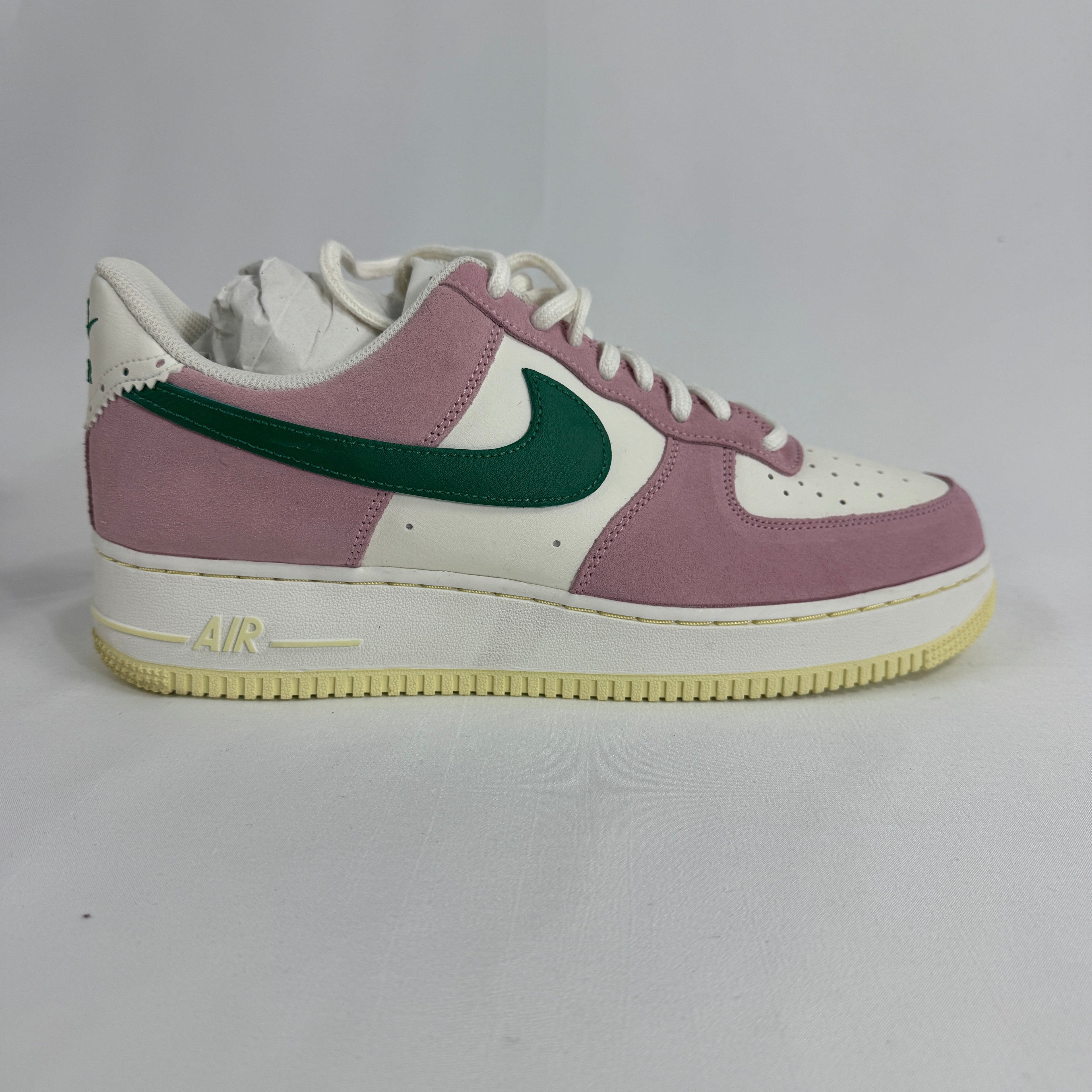 The Nike Air Force 1 ’07 LV8 ND is a special-edition version of the classic Air Force 1 featuring premium materials and
