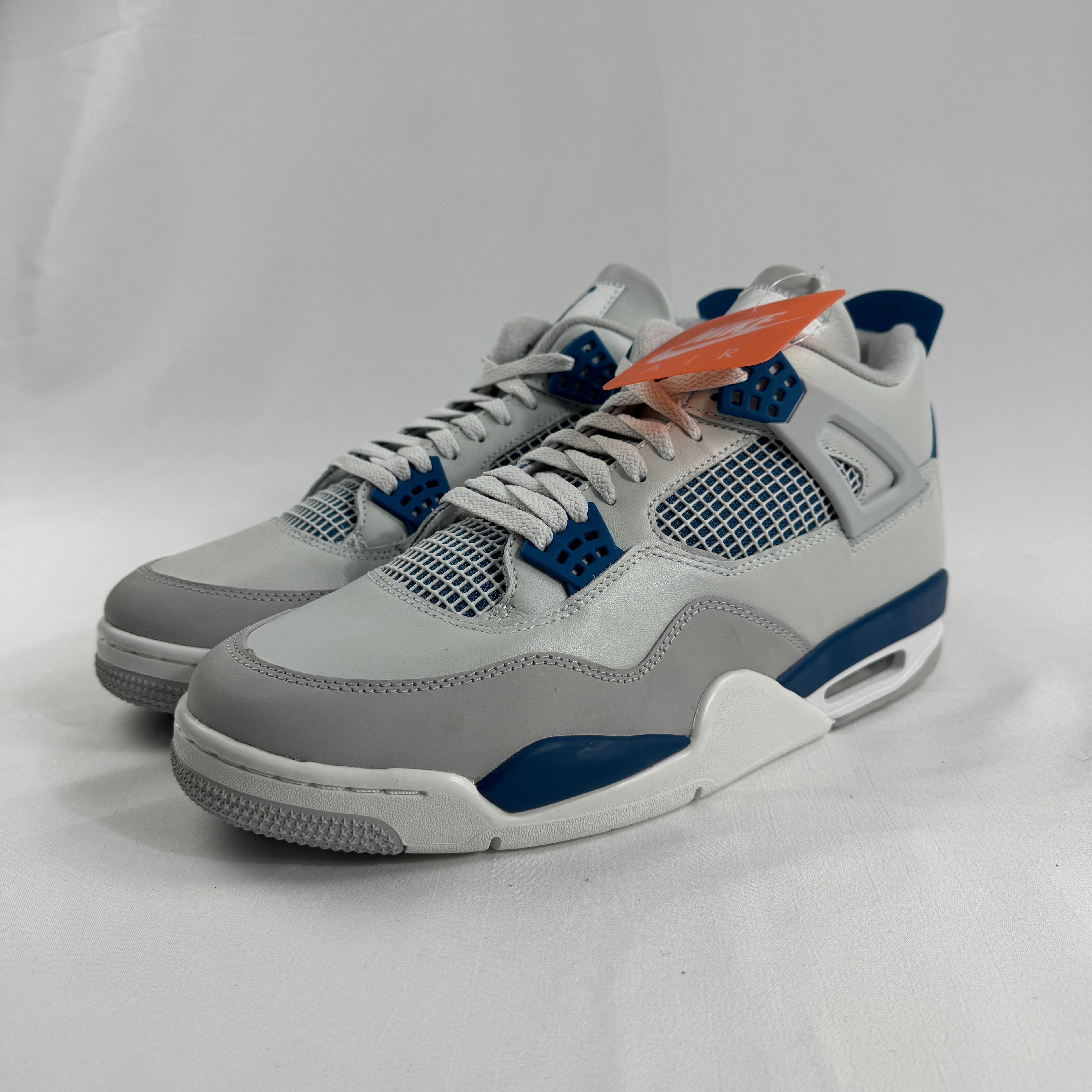 The Air Jordan 4 Retro “Military Blue” is a classic Jordan 4 colourway featuring a white leather upper with grey and black