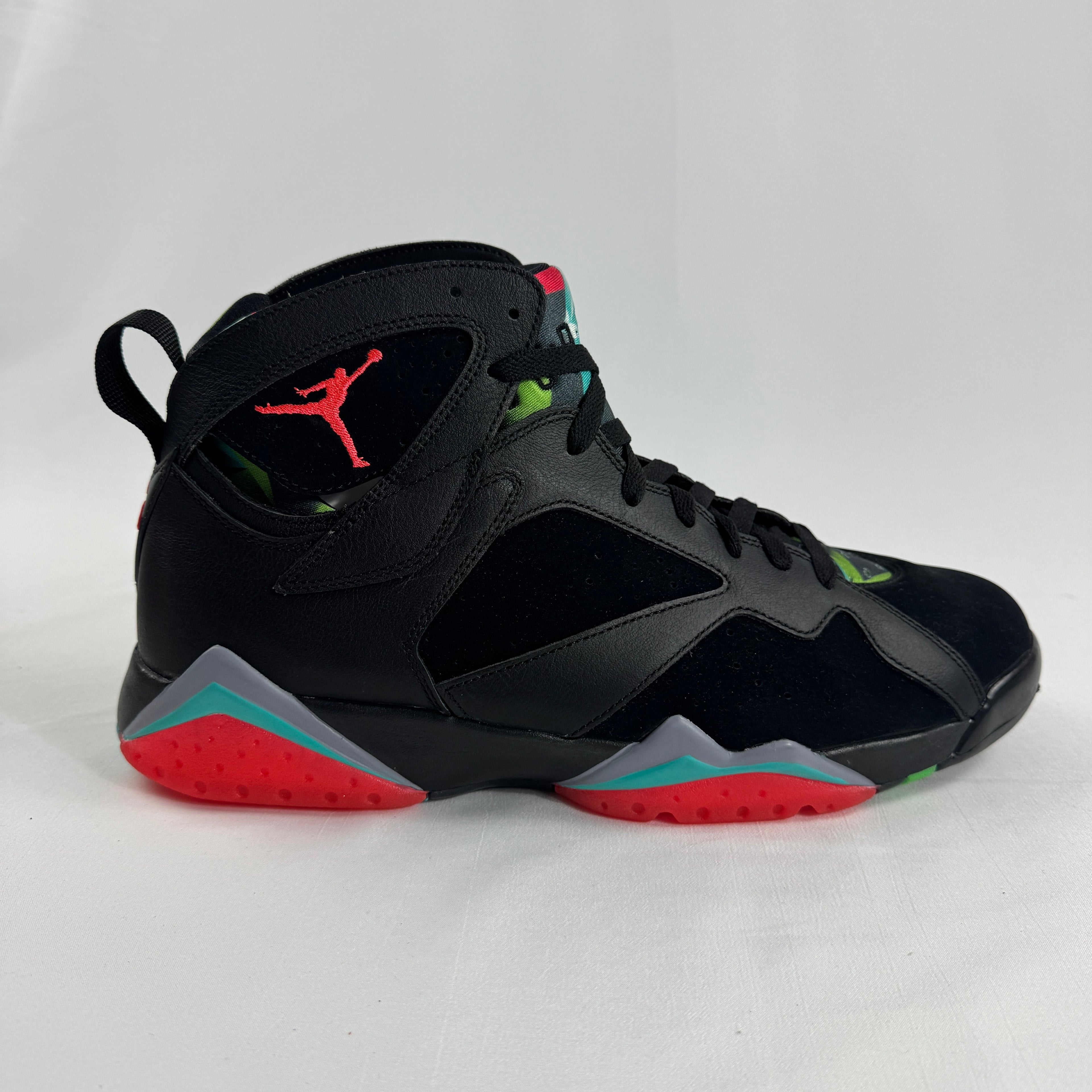 Air Jordan 7 Retro “Barcelona Nights” (30th Anniversary) is a 2015 release inspired by Michael Jordan’s 1992 Olympic “Dream