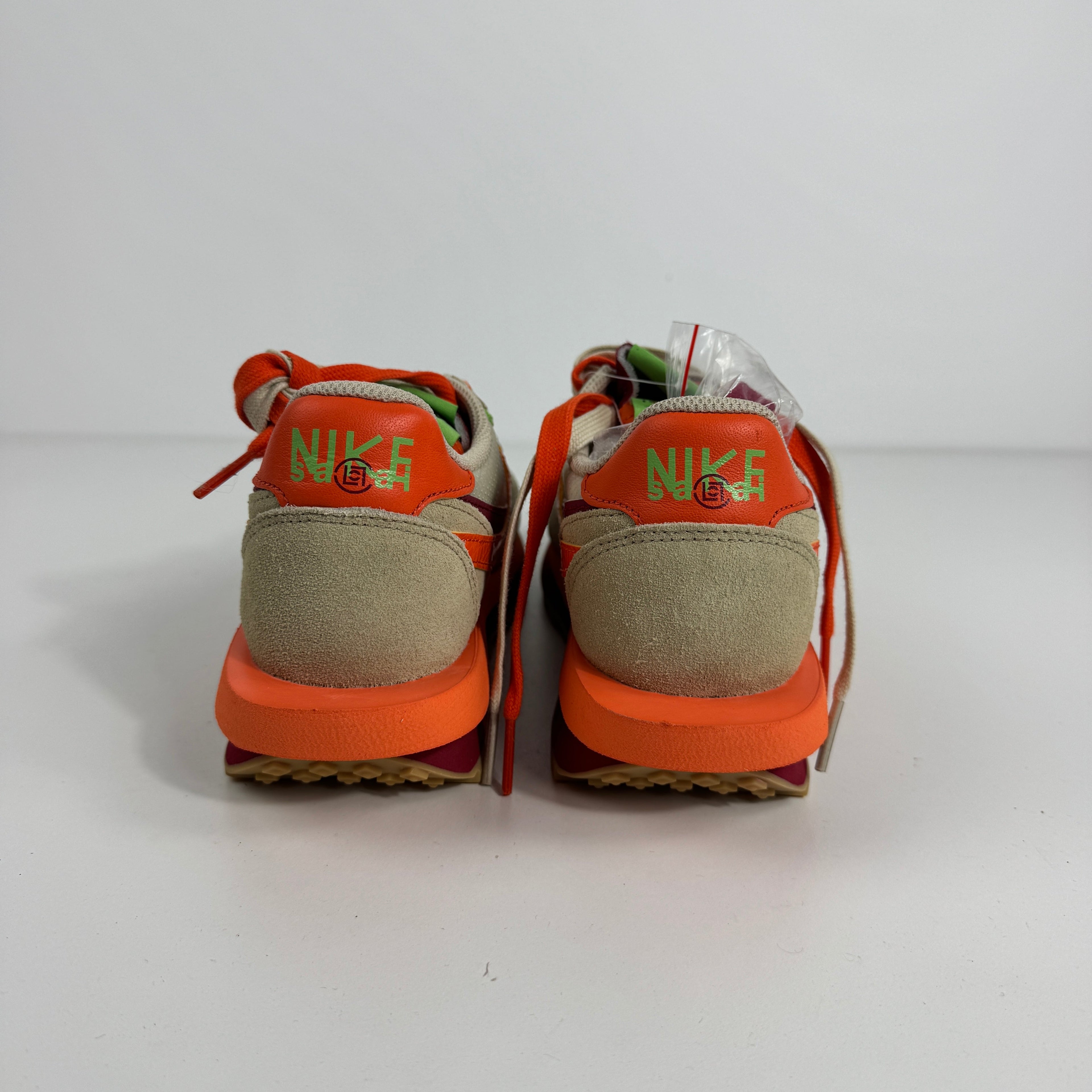 Nike LD Waffle / S / C is a hybrid sneaker that fuses the classic Nike LDV running silhouette with the iconic Waffle outsole