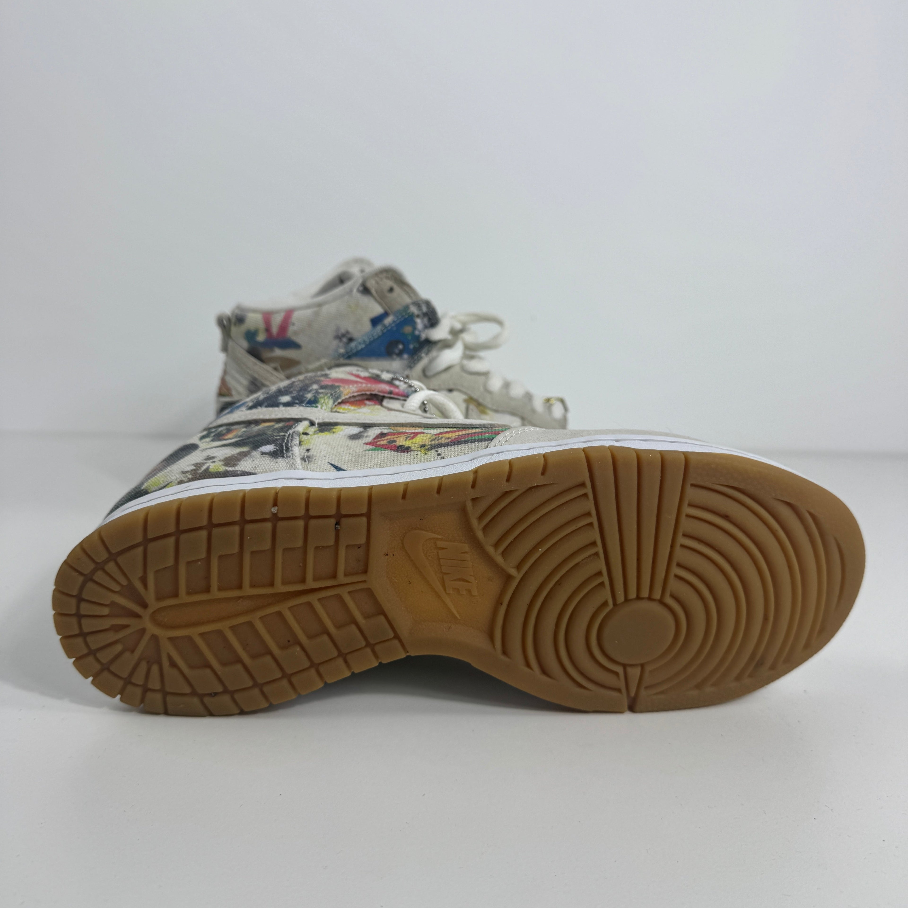 Nike SB Dunk High OG QS Supreme is a limited-edition collaboration that merges the classic SB Dunk High silhouette with