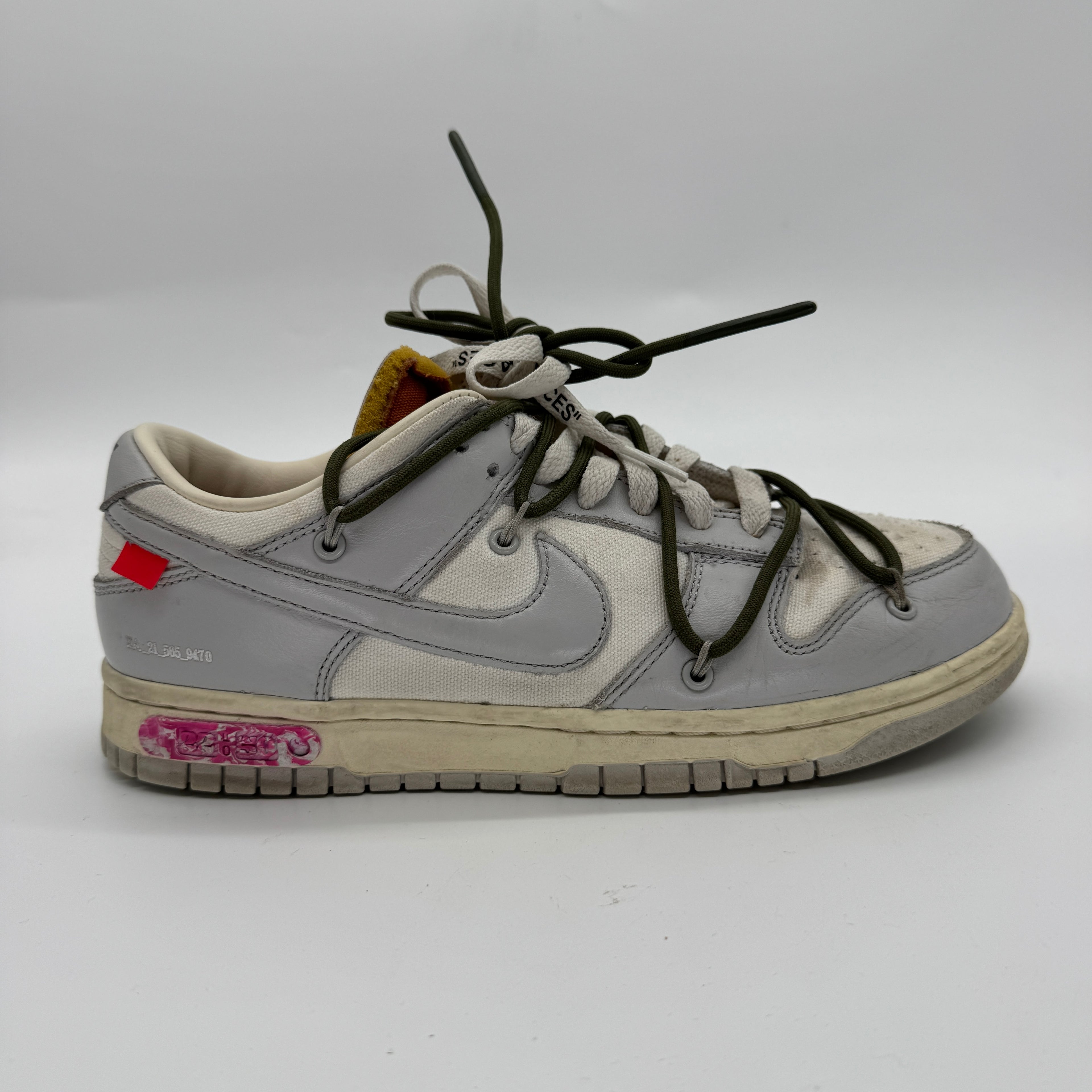 Off-White x Nike Dunk Low Lot 22