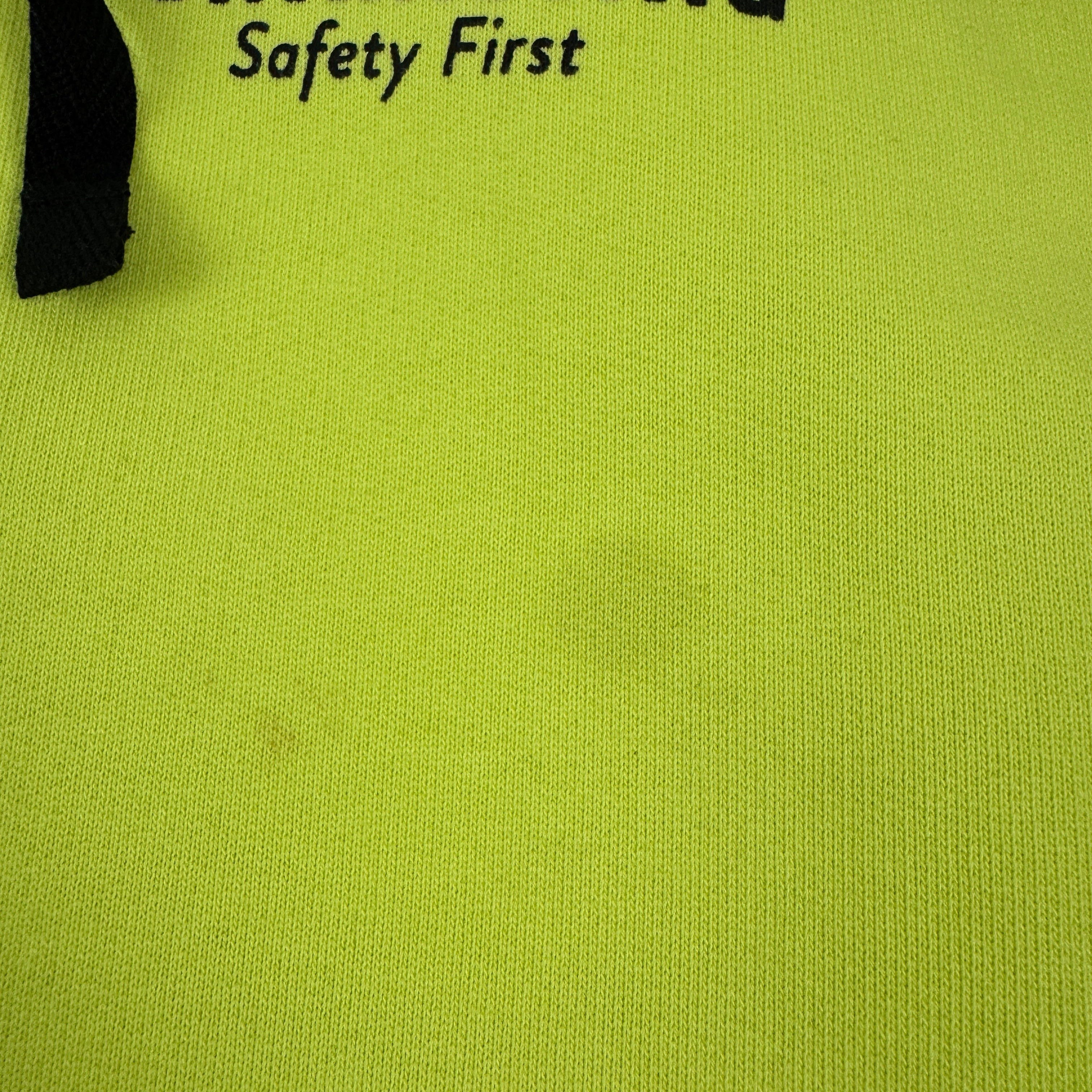 Off White Contracting florescent yellow. Features a chest logo print and graph design on the back. Comfortable everyday fit