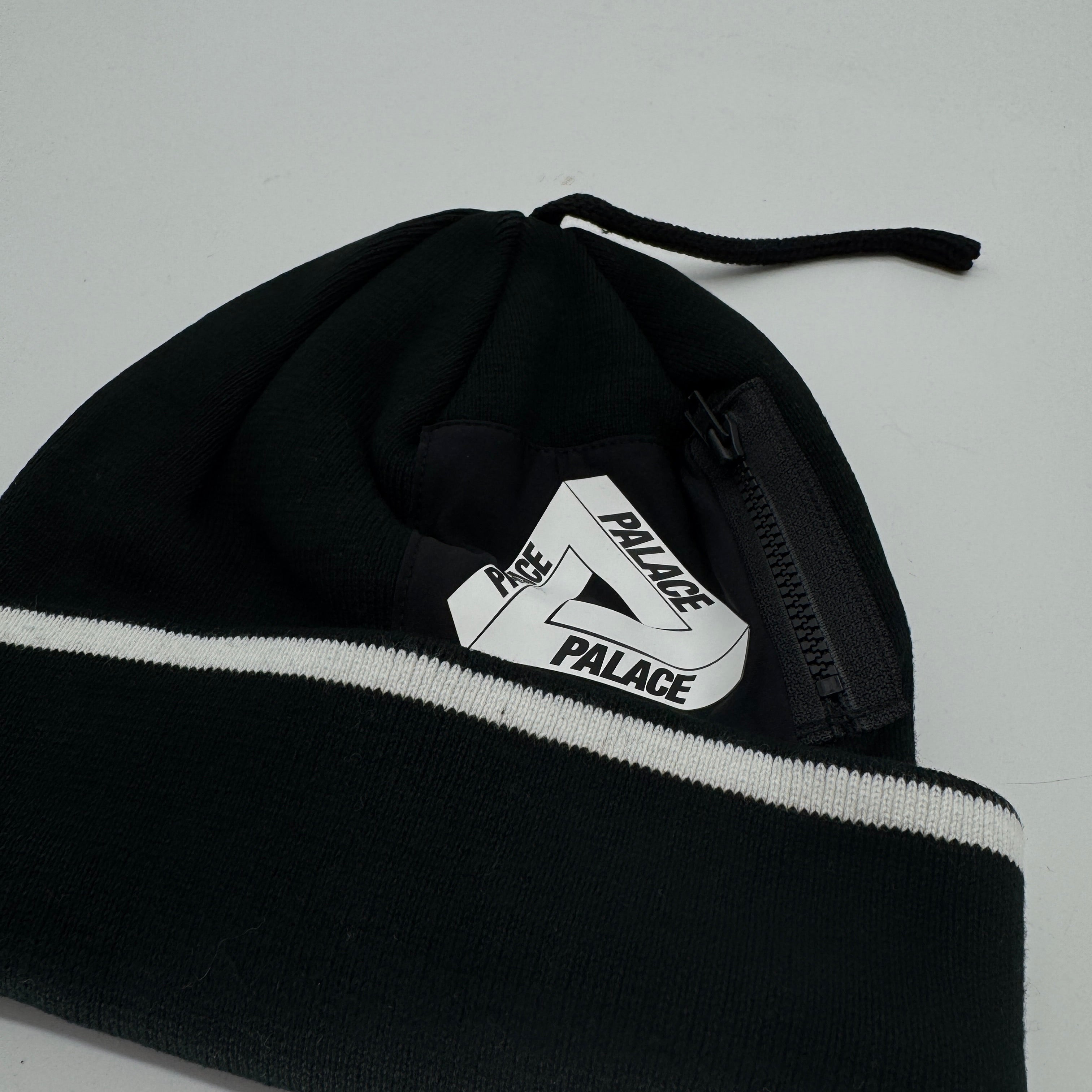 Palace 2019 Tri-Ferg Zip Pocket Beanie Black